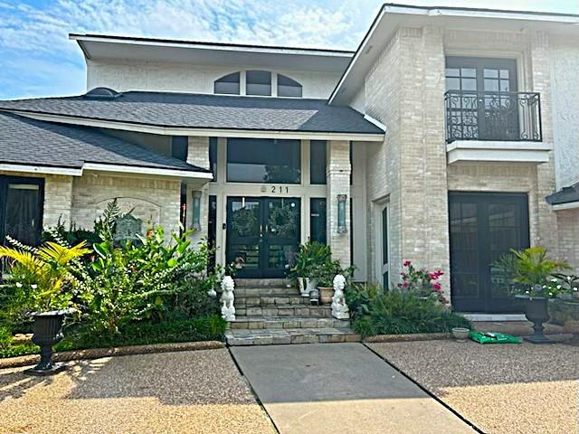 211 Kirkwood Court