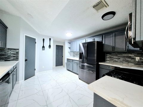 Photo of 15427 Evergreen Place Drive, Houston, TX 77083 (MLS # 30655789)