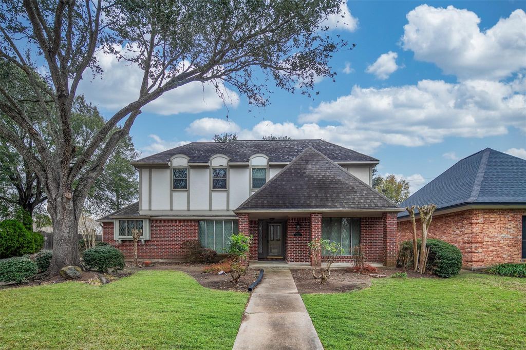 Photo of 4003 Greenbriar Drive Dr, Missouri City, TX (MLS # 82397795)