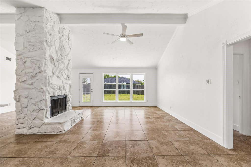 Photo of 10111 Limewood Lane, Sugar Land, TX 77498 (MLS # 84983515)