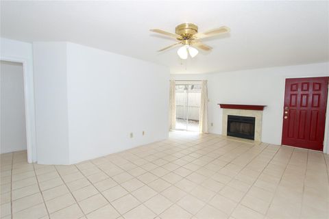 Photo of 10639 Braes Bend Drive, Houston, TX 77071 (MLS # 86142053)