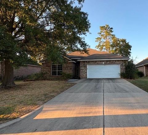 Photo of 17440 Calmwater Drive, Montgomery, TX 77356 (MLS # 10707874)