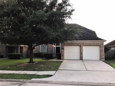 Photo of 2718 Lakecrest Way Drive, Katy, TX 77493 (MLS # 33655186)