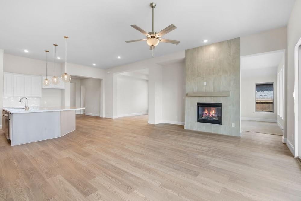 6415 Seville