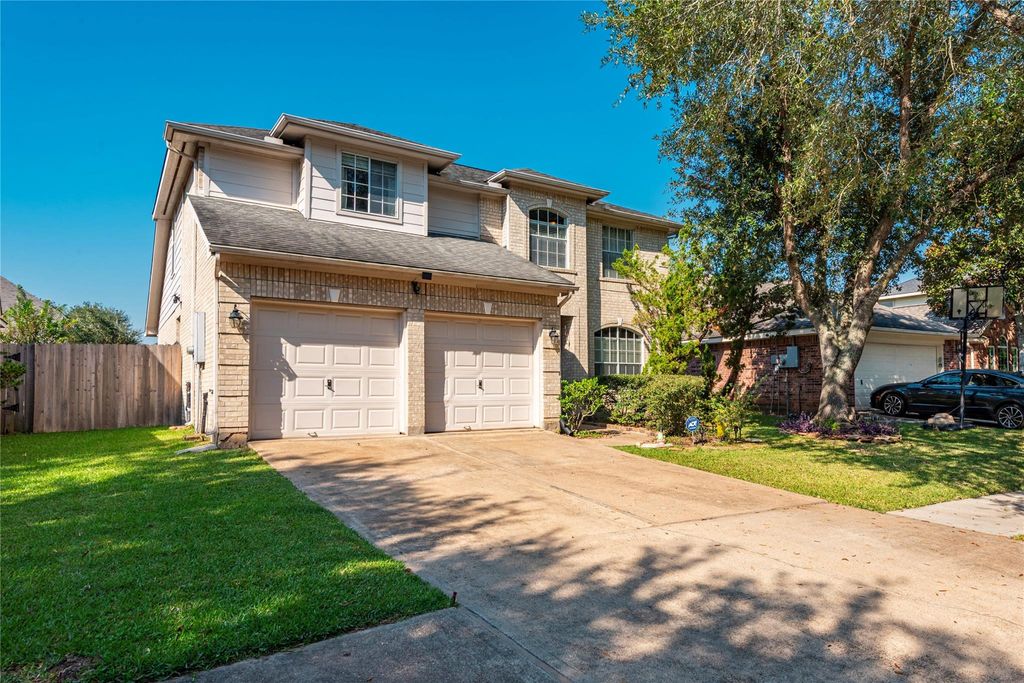 Photo of 1210 Cambrian Park Court, Sugar Land, TX 77479 (MLS # 38326297)