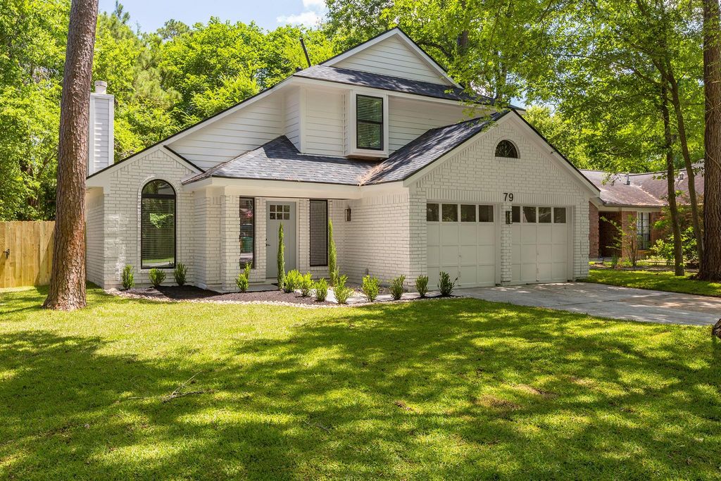 Photo of 79 N Pathfinders Circle, The Woodlands, TX 77381 (MLS # 35977016)