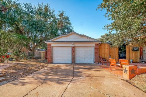Photo of 18211 Dinner Creek Drive, Katy, TX 77449 (MLS # 98962816)
