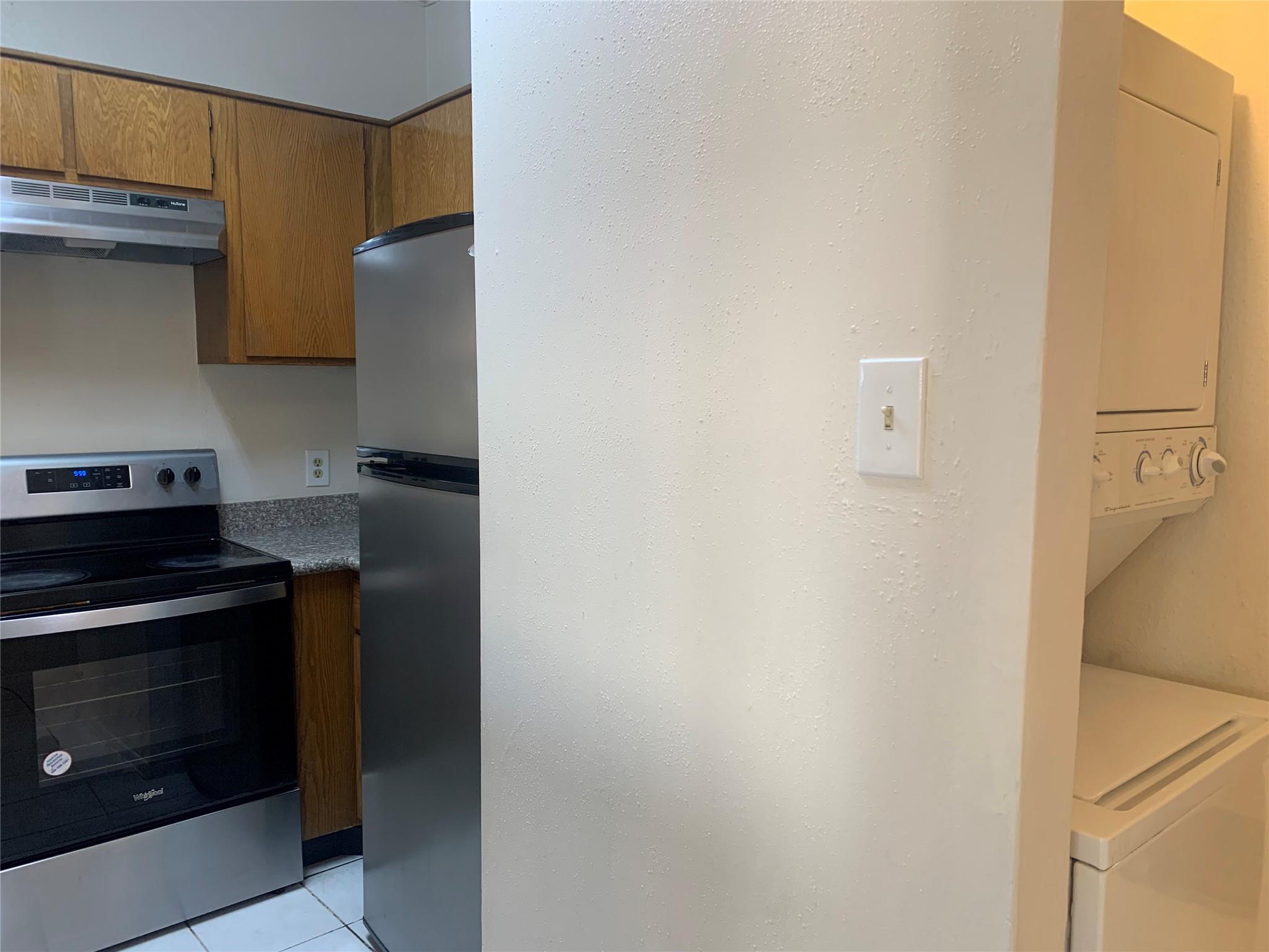 2710 Grants Lake Boulevard C11