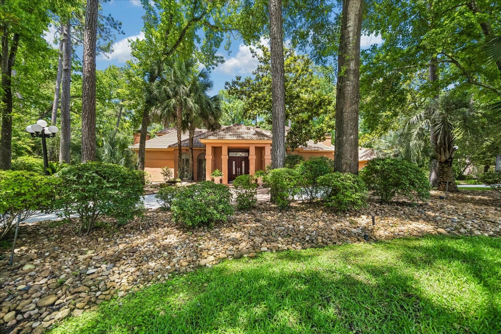 Photo of 2303 Woods Estates Drive, Kingwood, TX 77339 (MLS # 44287066)