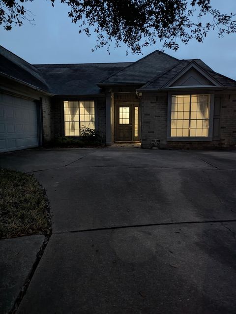 Photo of 827 Coral Tree Place, Missouri City, TX 77459 (MLS # 77877605)