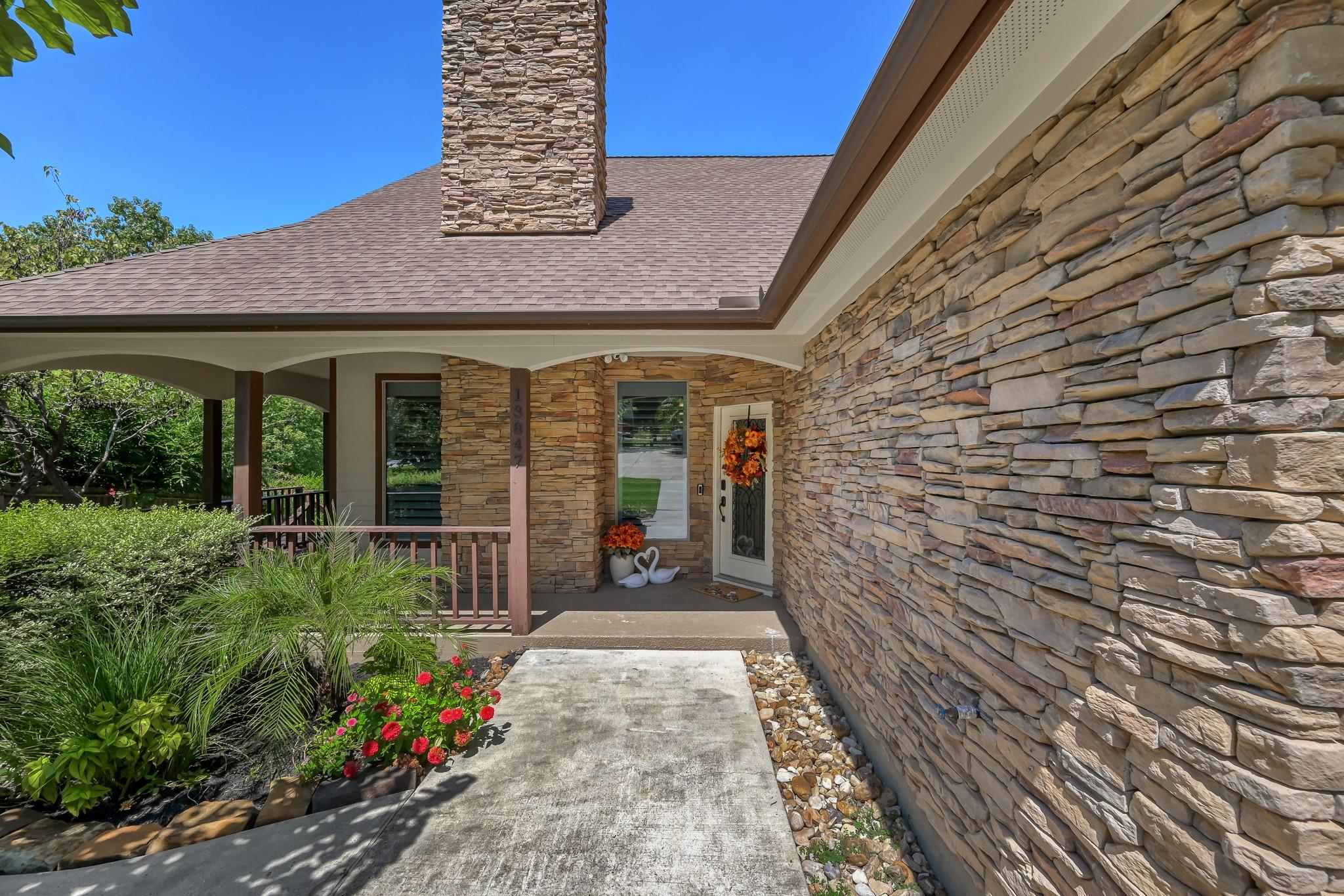 13847 Parkway Manor Drive