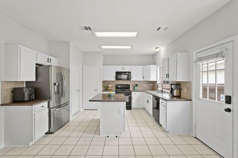 Photo of 16114 Kintyre Point Road, Houston, TX 77095 (MLS # 98771403)