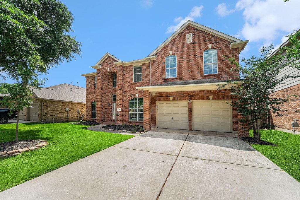 Photo of 13707 Kingston River Lane, Houston, TX 77044 (MLS # 35193514)