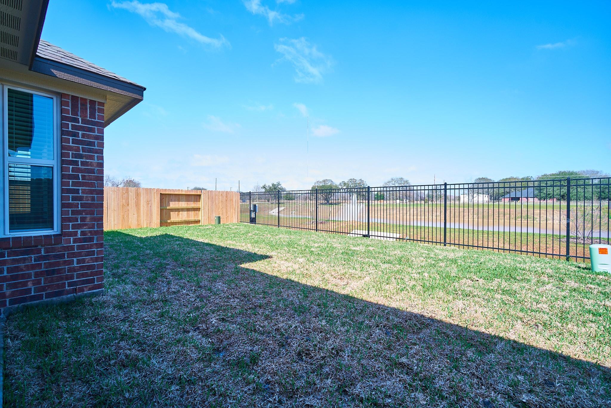 21522 Iron Oak Lane