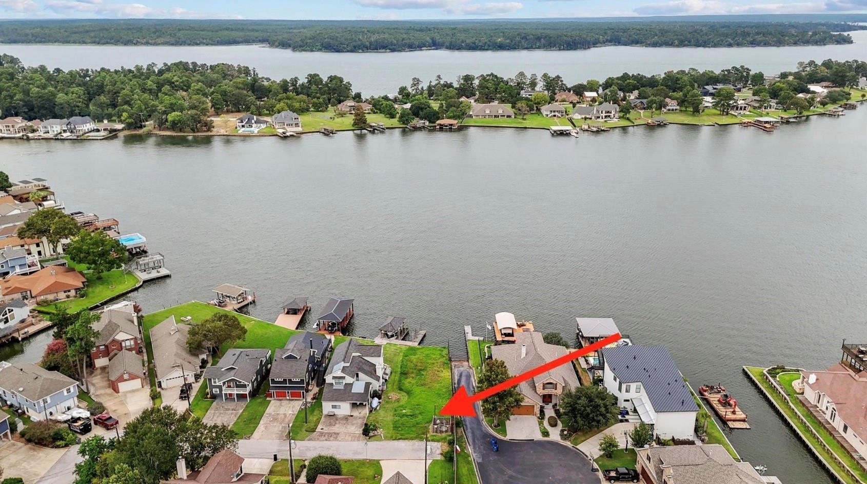 243 Clear Water Street E