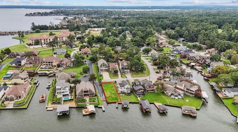 Vacant Land For Sale - 243 Clear Water Street<br/> Montgomery, TX 77356