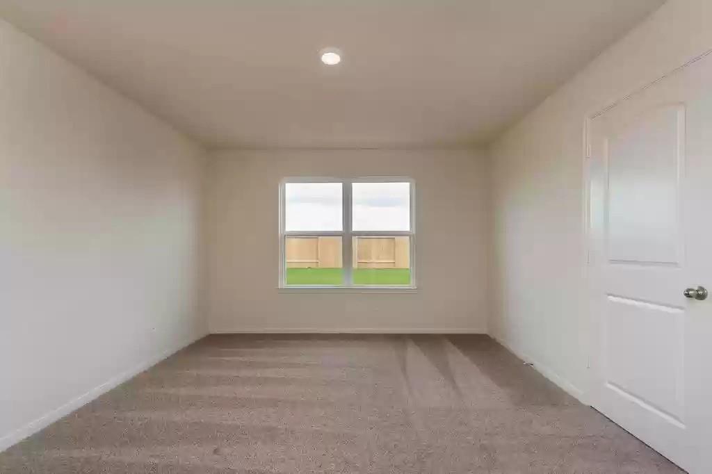 8135 Vacek Meadows Loop