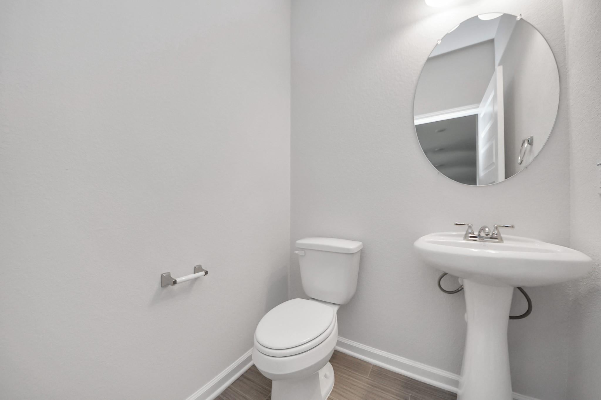 2715 Crested Creek Lane
