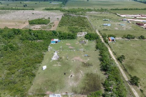 Photo of 552 Fm 1909, Liberty, TX 77575 (MLS # 31454903)