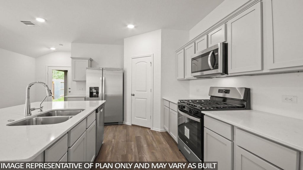 Photo of 173 Rising Cedar Drive, Hockley, TX 77447 (MLS # 22508866)
