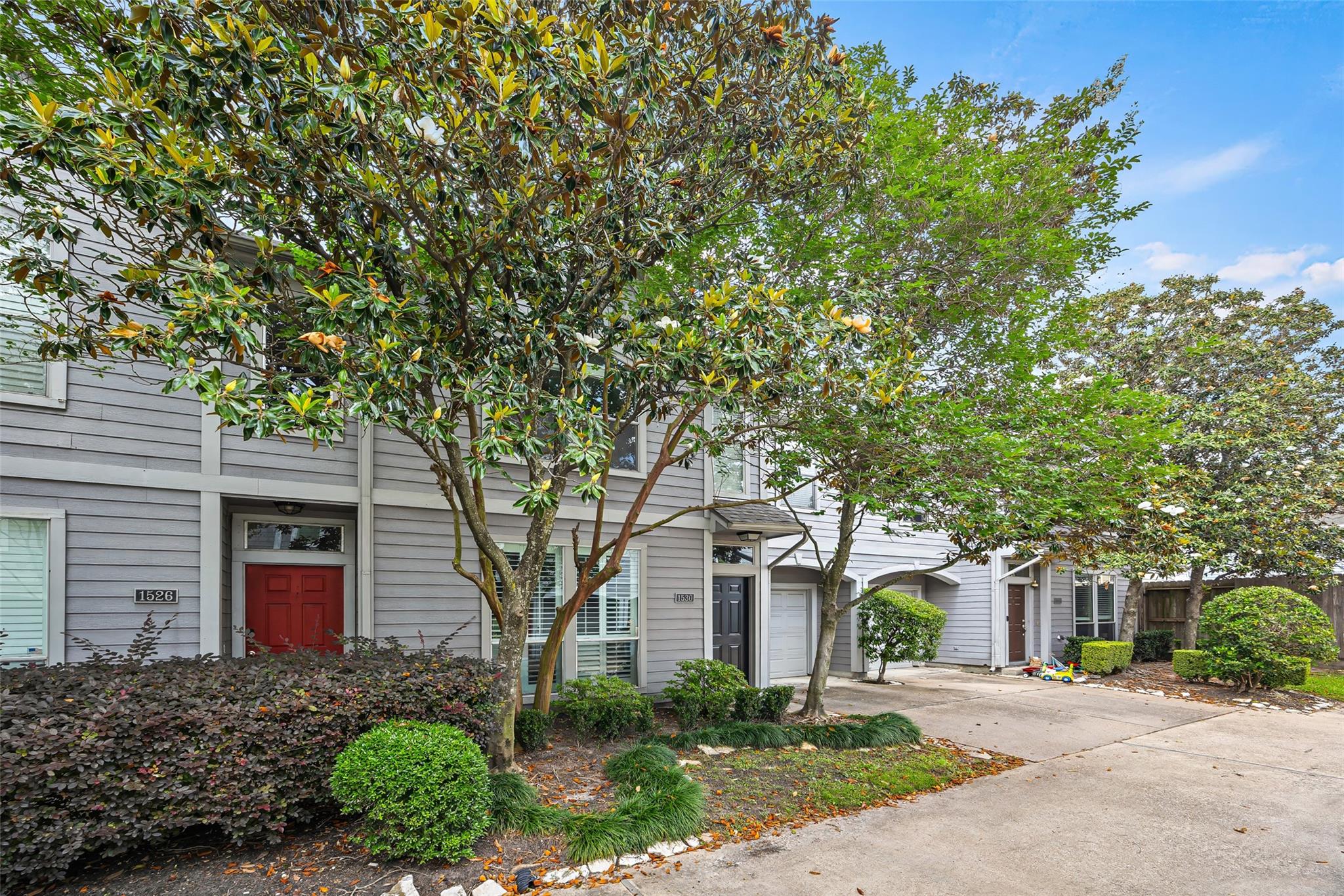 1530 Sutton Street