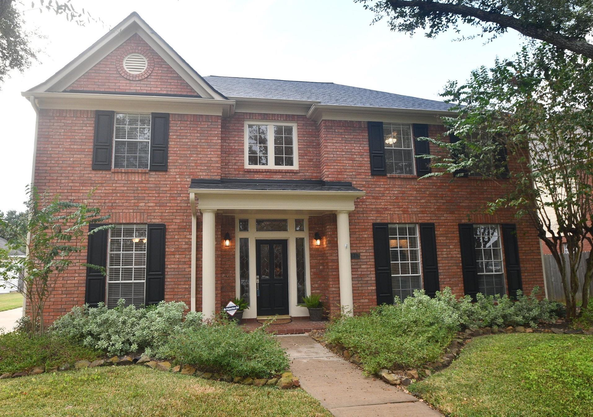 1842 Lake Winds Drive