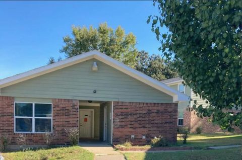 Photo of 231 Gene Street, Buffalo, TX 75831 (MLS # 78581502)