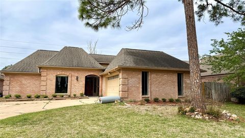 Photo of 14834 Charlmont Drive, Houston, TX 77083 (MLS # 74793615)
