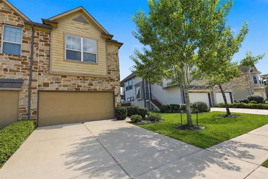 Photo of 28027 Rocky Heights Drive, Spring, TX 77386 (MLS # 43014433)