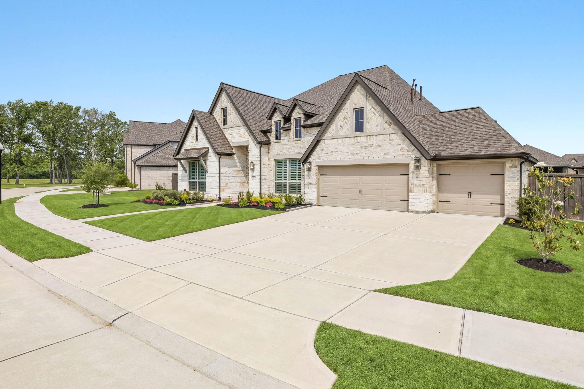 12122 Grassy Bend Drive
