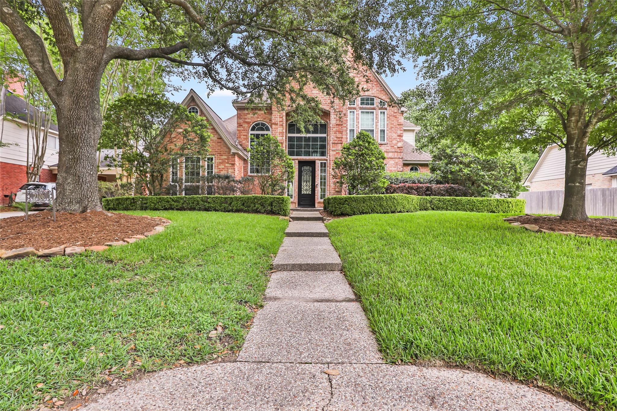 2106 Mountain Lake Drive