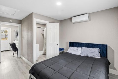 Tiny photo for 5914 Southcrest Street, Houston, TX 77033 (MLS # 63485138)