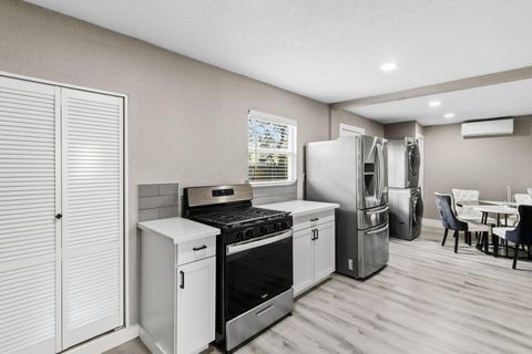 Tiny photo for 5914 Southcrest Street, Houston, TX 77033 (MLS # 63485138)
