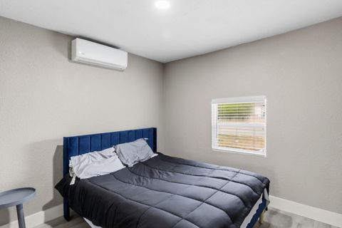 Tiny photo for 5914 Southcrest Street, Houston, TX 77033 (MLS # 63485138)