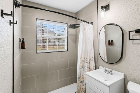 Tiny photo for 5914 Southcrest Street, Houston, TX 77033 (MLS # 63485138)