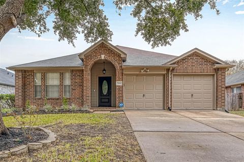 Photo of 3914 Crystal Pass Court, Katy, TX 77449 (MLS # 98625926) Photo of 3914 Crystal Pass Court, Katy, TX 77449 (MLS # 98625926)