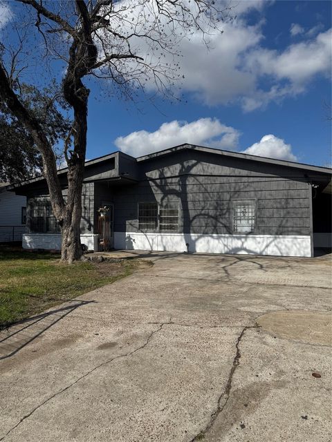 9113 Oak Knoll Lane Houston TX 77078