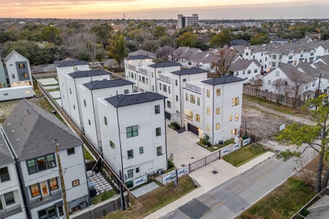 Tiny photo for 8705 Ojeman Villas Drive, Houston, TX 77055 (MLS # 88801636)