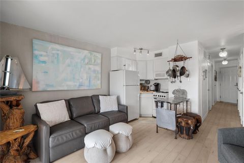 6102 Seawall Boulevard 290 Galveston TX 77551