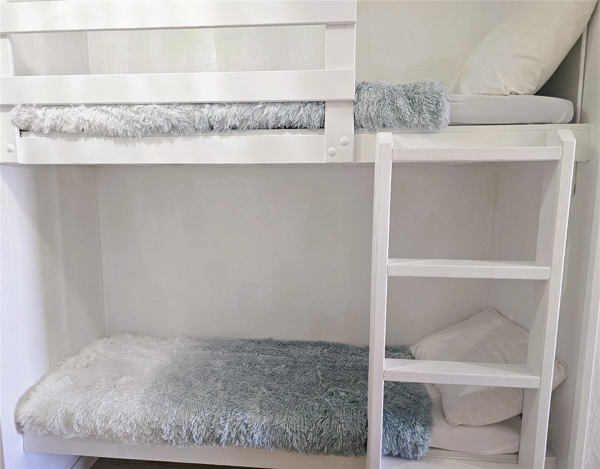 6102 Seawall Boulevard 290