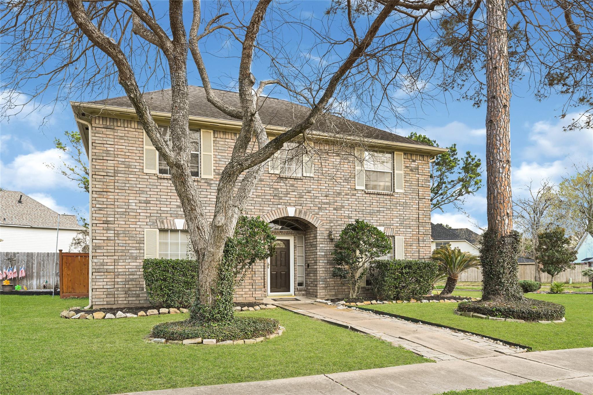5910 Rolff Lane