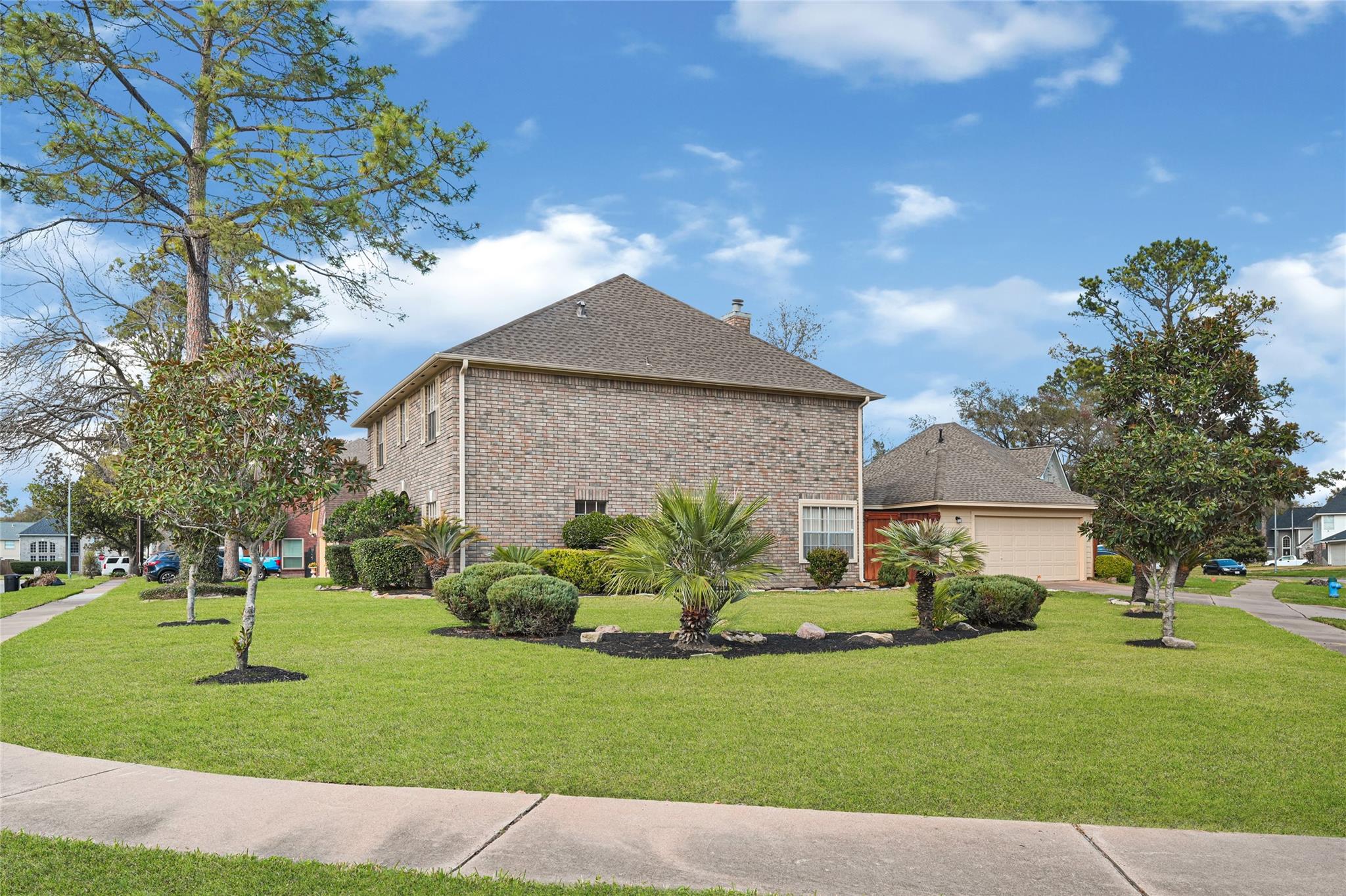 5910 Rolff Lane