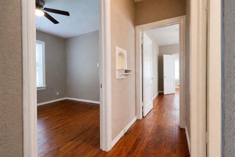 Tiny photo for 4917 Avenue R 1/2, Galveston, TX 77551 (MLS # 46470433)