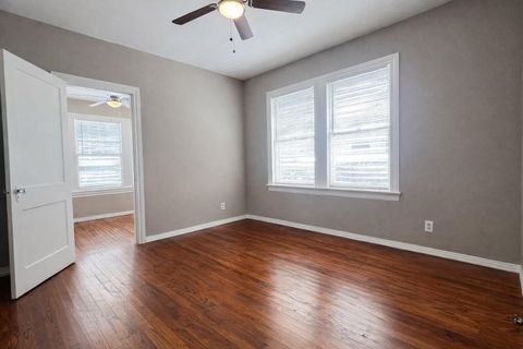 Tiny photo for 4917 Avenue R 1/2, Galveston, TX 77551 (MLS # 46470433)