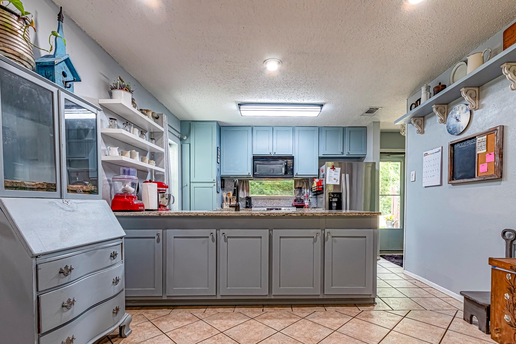 200 Fountain Lake W 125