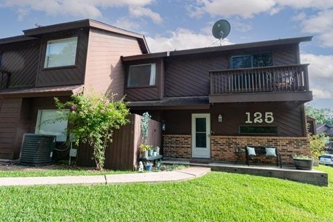 Photo of 200 Fountain Lake W #125, Livingston, TX 77351 (MLS # 41179838)