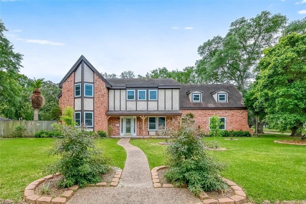 Photo of 8515 Twelve Oaks Drive, Texas City, TX 77591 (MLS # 29419014)