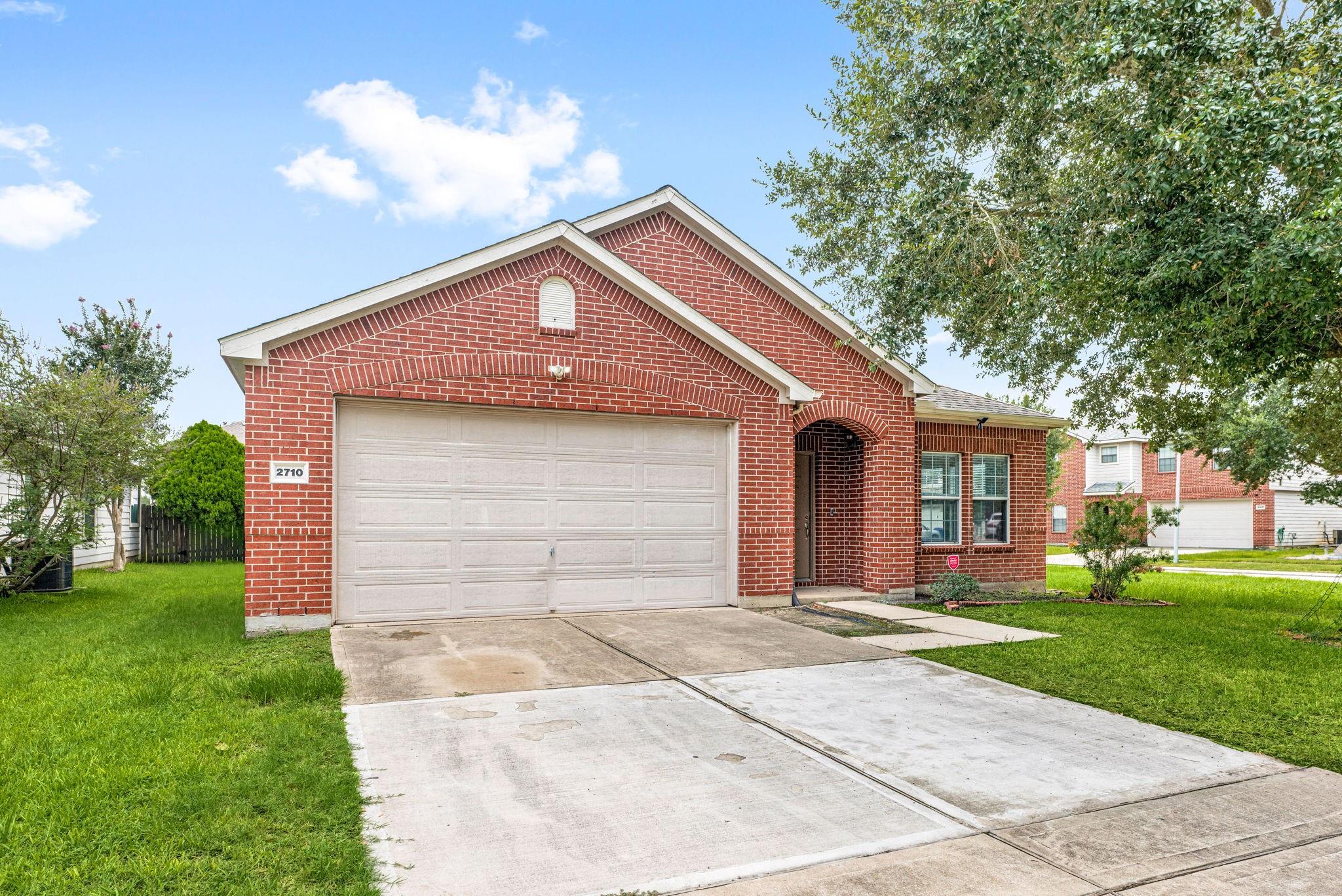 2710 Mustang Hill Lane