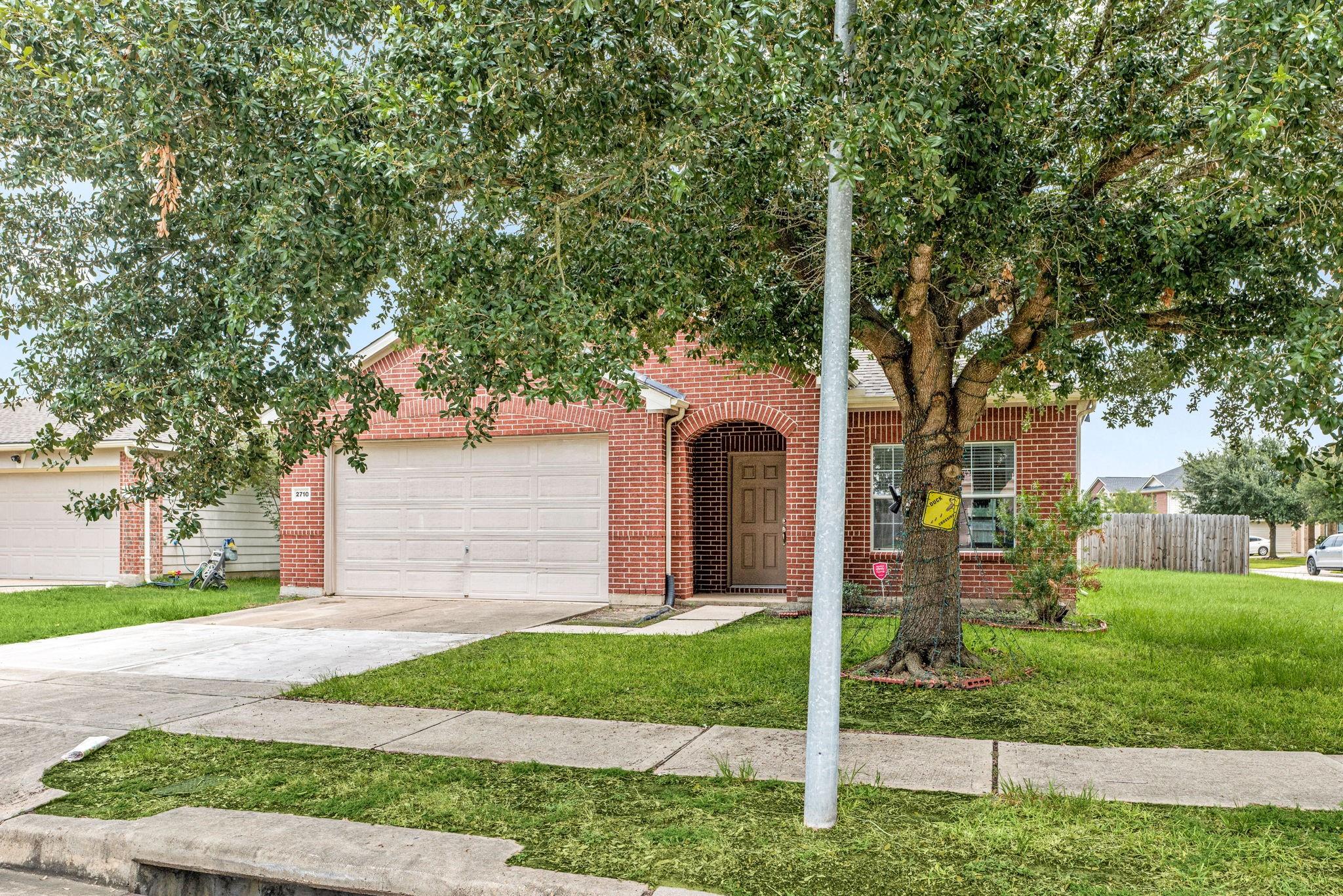 2710 Mustang Hill Lane