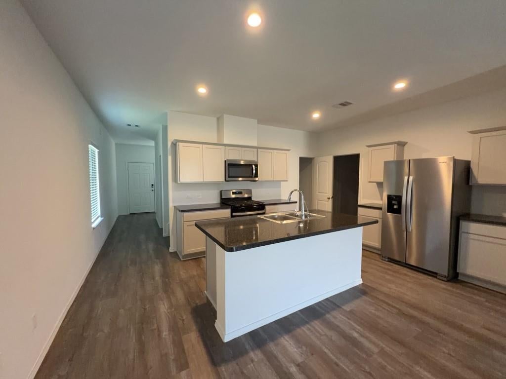 5619 Vintage Oakmont Drive
